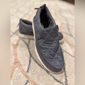 Sperry Women's Quilted Slip-On Shoes - size 9 (runs small)